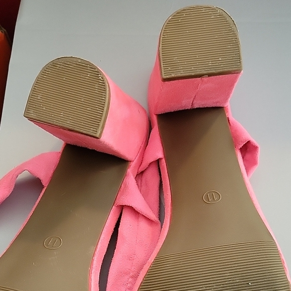 Trary Pink Women's Sandals sz 11 - Picture 7 of 8